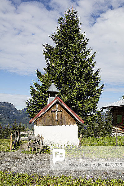 Österreich  Vorarlberg  Allgäuer Alpen  Kleines Walsertal  Amansalpe  Kapelle St. Wendelin