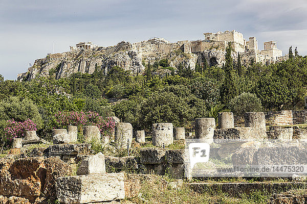 Griechenland  Athen  Blick von der antiken Agora zur Akropolis