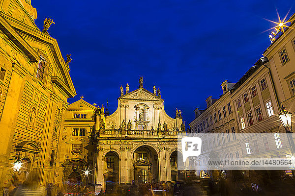 Tschechien  Prag  Altstadt  Salvatorkirche zur blauen Stunde
