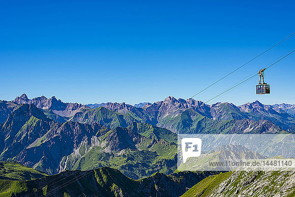 Deutschland  Bayern  Allgäu  Allgäuer Alpen  bei Oberstdorf  Nebelhorn  Nebelhornbahn