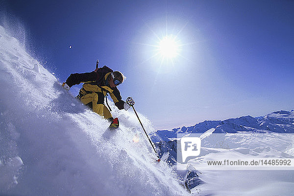 Mann Abfahrt Skifahren Chugach Mtns Southcentral Valdez AK Extreme Winter