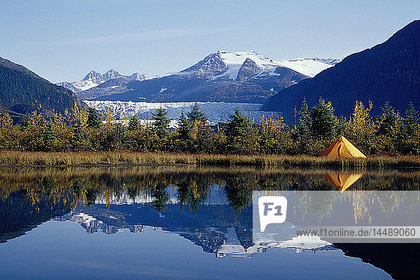 Camping in der Nähe des Mendenhall-Gletschers Tongass NF AK