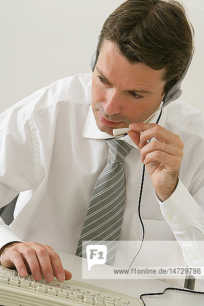 OFFICE WORKER