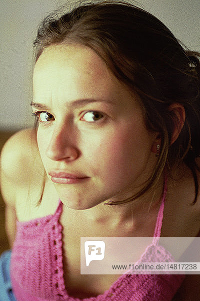 PORTRAIT OF A WOMAN 20/30
