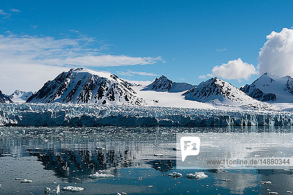 Lilliehook Glacier Spitsbergen Svalbard Norway
