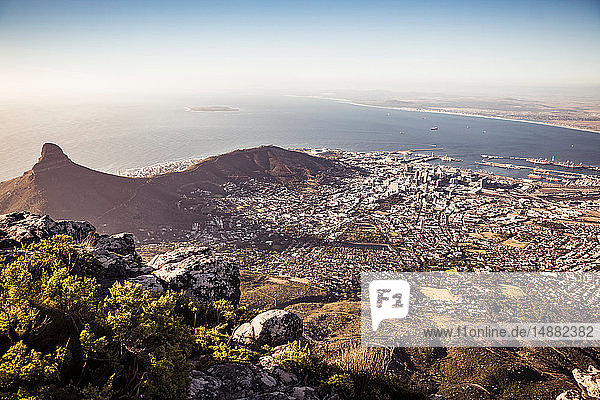 Szenische Ansicht der Küste und des Meeres, Hochwinkelansicht, Kapstadt, Westkap, Südafrika