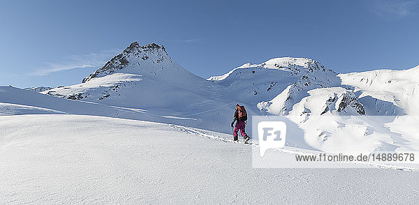 Schweiz  Bagnes  Cabane Marcel Brunet  Mont Rogneux  Skitouren in den Bergen