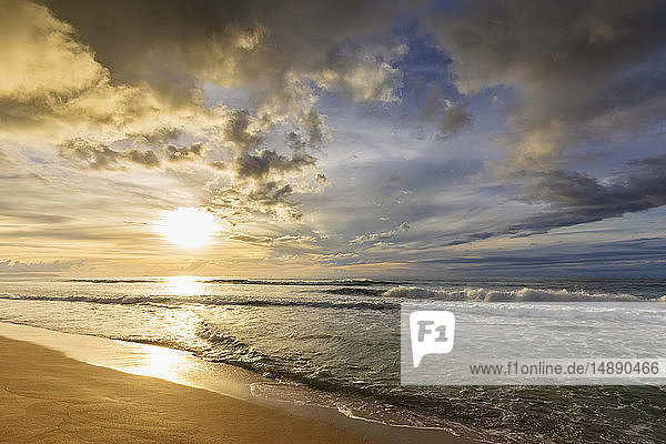 USA  Hawaii  Kauai  Polihale State Park  Polihale Beach at sunset