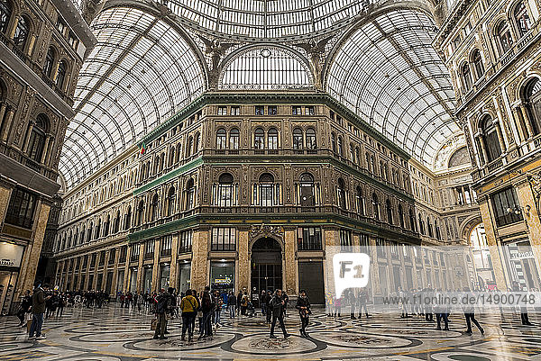 Galleria Umberto l  eine öffentliche Einkaufsgalerie  entworfen von Emanuele Rocco; Neapel  Italien