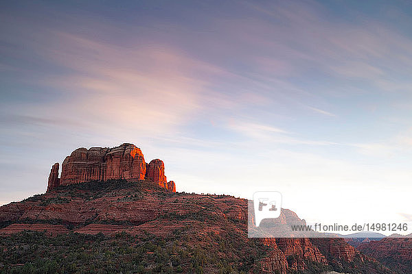 Malerische Landschaften bei Sonnenuntergang  Sedona  Arizona  USA