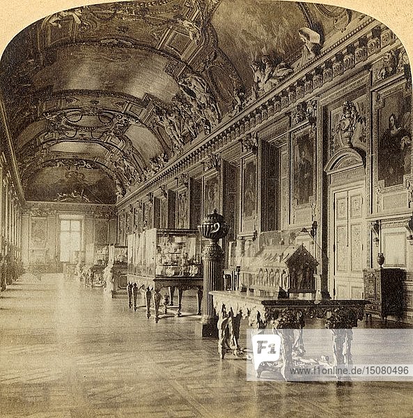 Galerie von Apollon im Louvre  Paris  Frankreich  1894. Schöpfer: Bert Underwood.