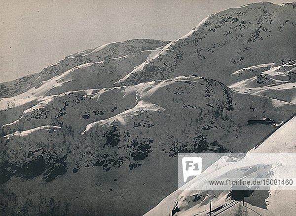 Der Reinunga-Tunnel an der Bergenbahn   1914. Schöpfer: Unbekannt.