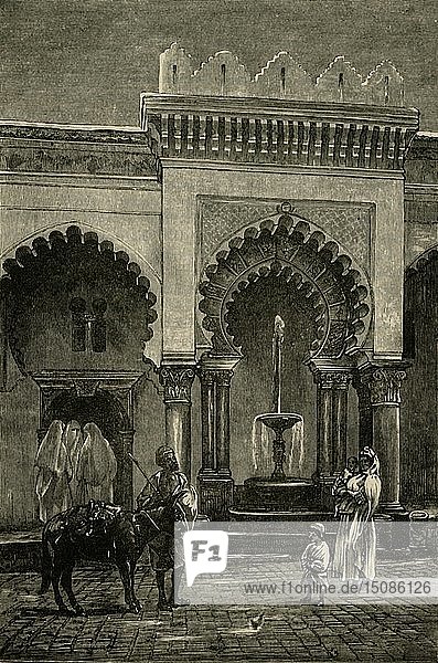 Kolonnade der Moschee von Djamaa-El-Kebir  Algier  1890. Schöpfer: Unbekannt.