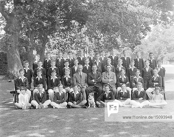 Group portrait c1935. Creator: Kirk & Sons of Cowes.