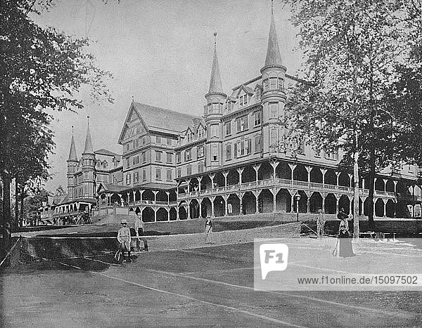 Berghaus  Cresson Springs  Pa.   um 1897. Schöpfer: Unbekannt.