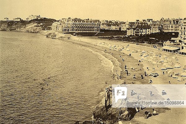 Biarritz - La Grande Plage  um 1930. Schöpfer: Unbekannt.