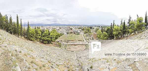 Griechenland  Argos  antikes Theater und Stadtbild