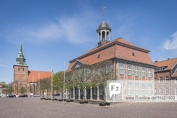 St. Marienkirche und Rathaus  Boizenburg  Mecklenburg-Vorpommern  Deutschland