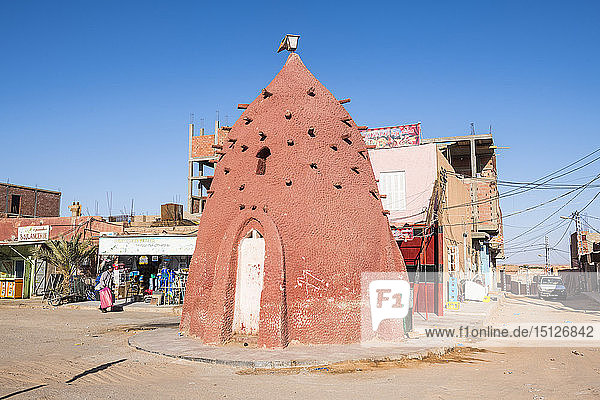 Old water well in the center of Timimoun western Algeria North Africa Africa