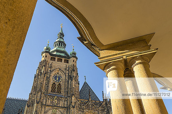 Uhrenturm des Veitsdoms  UNESCO-Weltkulturerbe  Prag  Böhmen  Tschechische Republik  Europa