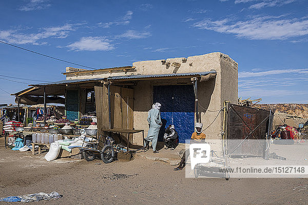 Marktstände in der Wüstenstadt Faya-Largeau  Nord-Tschad  Afrika