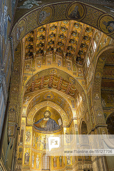 Innenraum der Kathedrale von Monreale  UNESCO-Weltkulturerbe  Monreale  Palermo  Sizilien  Italien  Europa