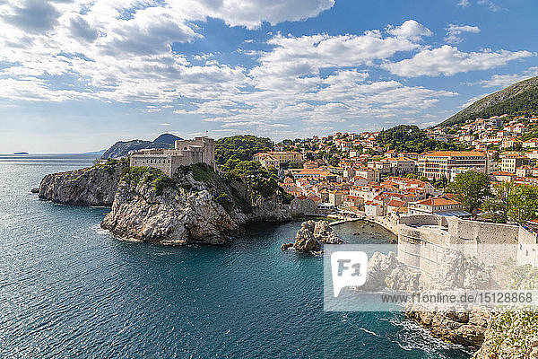 View of Fort Lovrijenac and Dubrovnik and Adriatic Sea  Dubrovnik  Dalmatia  Croatia  Europe