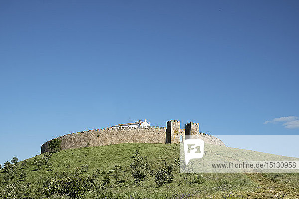 Die runde Burg von Arraiolos  Alentejo  Portugal  Europa