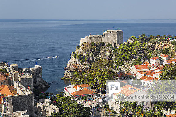 Blick auf das Fort Lovrijenac vom Minceta-Turm  höchster Punkt der Stadtmauer  Dubrovnik  UNESCO-Weltkulturerbe  Dubrovnik-Neretva  Dalmatien  Kroatien  Europa