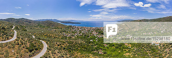 Griechenland  Ägäisches Meer  Luftaufnahme der Bucht von Milina
