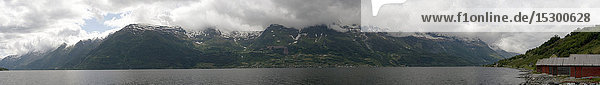 Berge und See  Norwegen  Europa