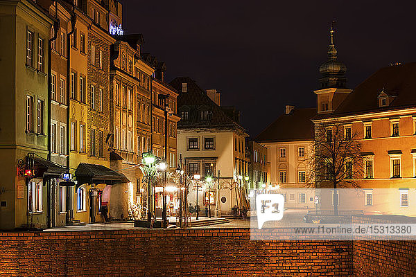 Altstadt bei Nacht  Warschau  Polen