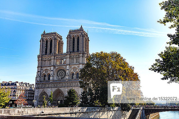 Frankreich  Paris  5. Oktober 2018: Blick auf die Kathedrale Notre Dame de Paris