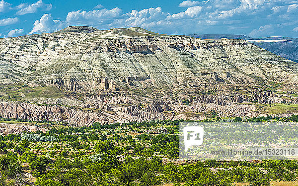 Türkei  Goreme Nationalpark und Felsenstätten von Kappadokien  ländliche Landschaft (UNESCO-Welterbe)