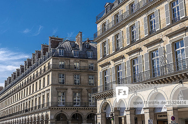 Frankreich  1. Arrondissement von Paris  Anordnung der Gebäude in der Rue de Rivoli