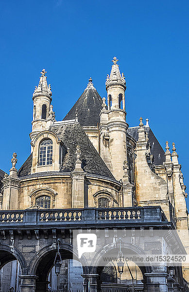 Frankreich  Paris  1. Arrondissement  Temple Protestant de l'Oratoire du Louvre von der Rue Rivoli aus gesehen