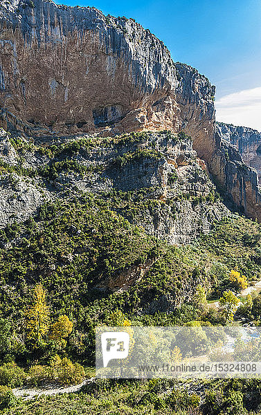 Spanien  Autonome Gemeinschaft Aragonien  Naturpark Sierra y CaÃ±ones de Guara  Schlucht des Vero-Flusses (UNESCO-Welterbe fÃ?r die Felskunst)