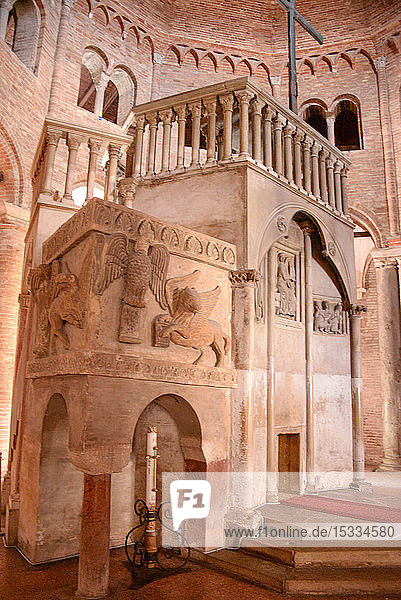 Europa  Italien  Emilia-Romagna  Bologna  Kirche des Heiligen Grabes