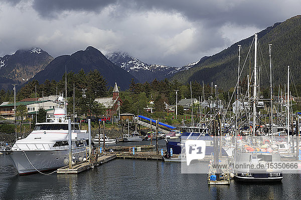 Kleiner Bootshafen  Sitka  Alaska  Vereinigte Staaten von Amerika  Nordamerika