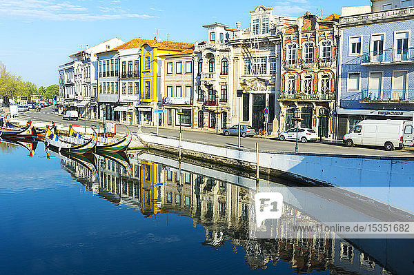 Moliceiros moored along the main canal  Aveiro  Venice of Portugal  Beira Littoral  Portugal  Europe