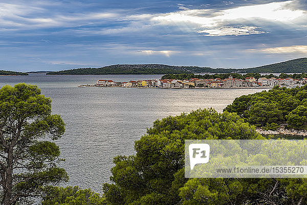 Insel Krapanj  eine der kleinsten bewohnten Inseln in der Adria; Gespanschaft Sibenik  Kroatien
