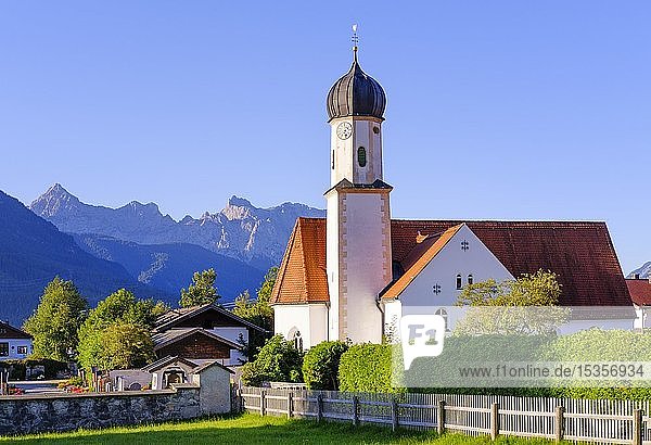 Kirche St. Jakob  Wallgau  hinteres Karwendelgebirge  Werdenfelser Land  Oberbayern  Bayern  Deutschland  Europa
