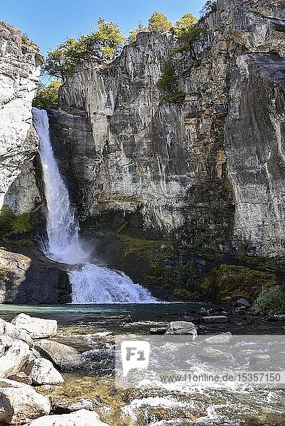 Wasserfall Cascada del Rio de la Cascada bei El Chalten Nationalpark Los Glaciares Provinz Santa Cruz Patagonien Argentinien Südamerika