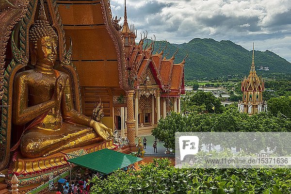 Buddha  Tempelanlage  Wat Tham Khao Noi  Ta Mueang  Provinz Kanchanaburi  Thailand  Asien