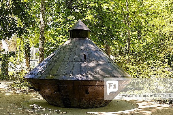 Erfindung Panzer von Leonardo da Vinci im Park von Château du Clos Lucé Amboise Abteilung Indre-et-Loire Centre-Val de Loire Frankreich Europa