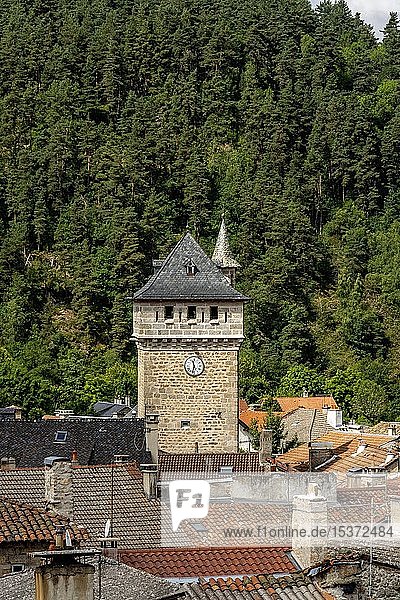 Der Glockenturm  Le Malzieu Ville  Departement Lozere  Okzitanien  Frankreich  Europa
