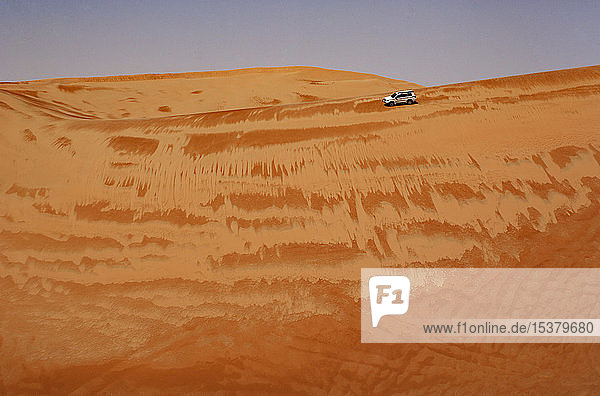 Sultanat Oman Wahiba Sands Dünenschlachten in einem SUV