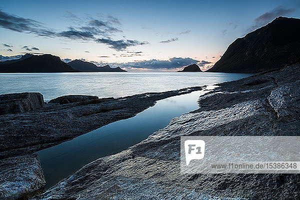 Norwegen Lofoten Haukland Beach Nordlicht