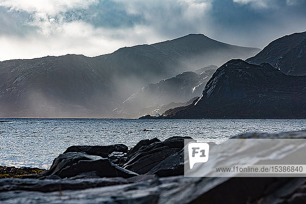 Norwegen Lofoten Gravdal Küste und Meer