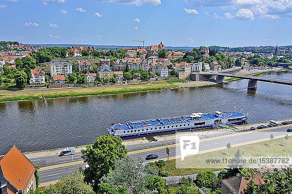 Deutschland  Meißen  Stadtbild mit Elbe